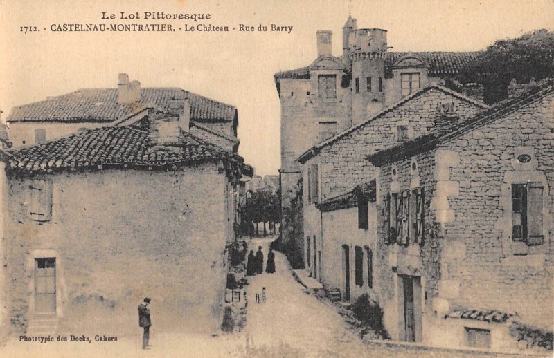Carte postale ancienne Castelnau Montratier - Le Chateau - Rue Du Barry