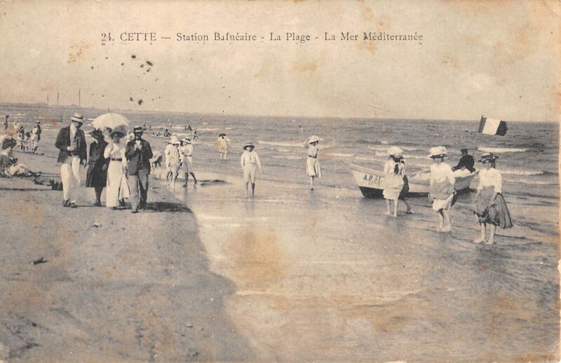 Carte postale ancienne Cette - La Plage - La Mer Mediterranee