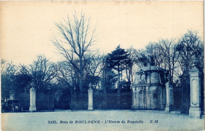 Carte postale ancienne Bois de Boulogne - L'Entrée de Bagatelle à Paris
