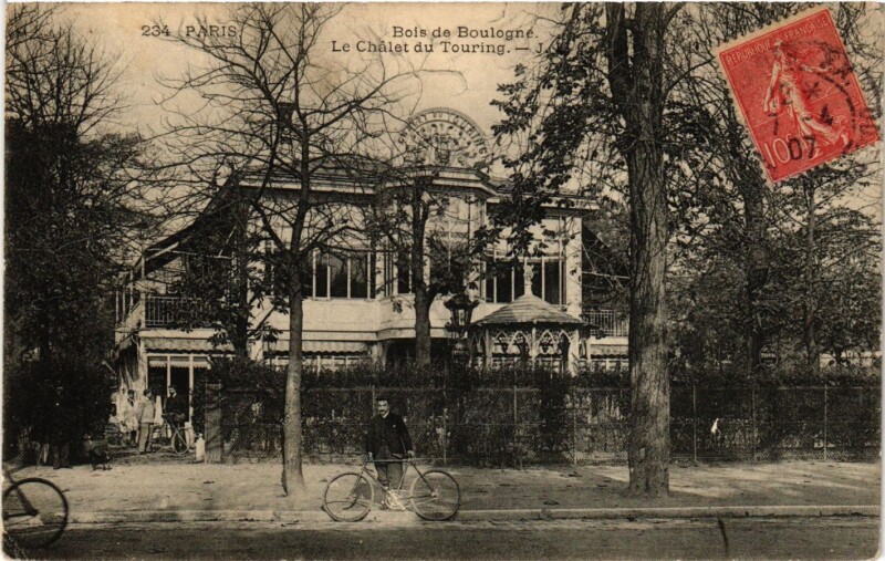Carte postale ancienne Bois de Boulogne - Le Chalet du Touring à Paris 16e