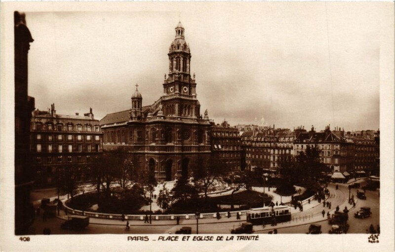 Carte postale ancienne Paris 9e - Place et Eglise de la Trinite à Paris 9e