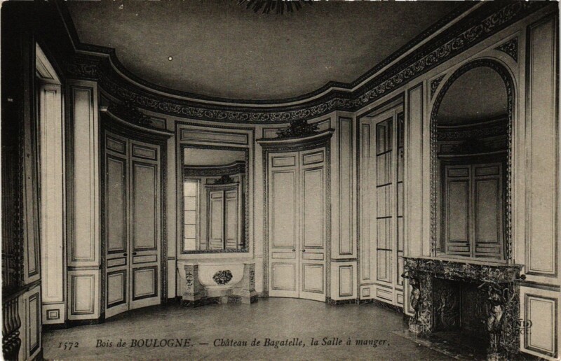 Carte postale ancienne Bois de Boulogne - Château de Bagatelle, la Salle à manger à Paris