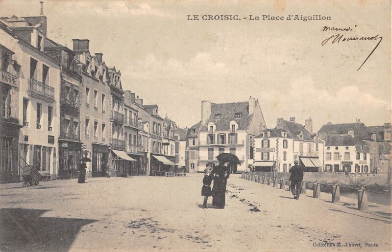 Carte postale ancienne Le Croisic - Place D'Aiguillon au Croisic