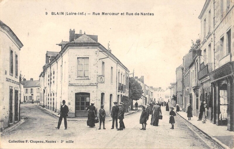Carte postale ancienne Blain - Rue Mercoeur Et Rue De Nantes à Blain