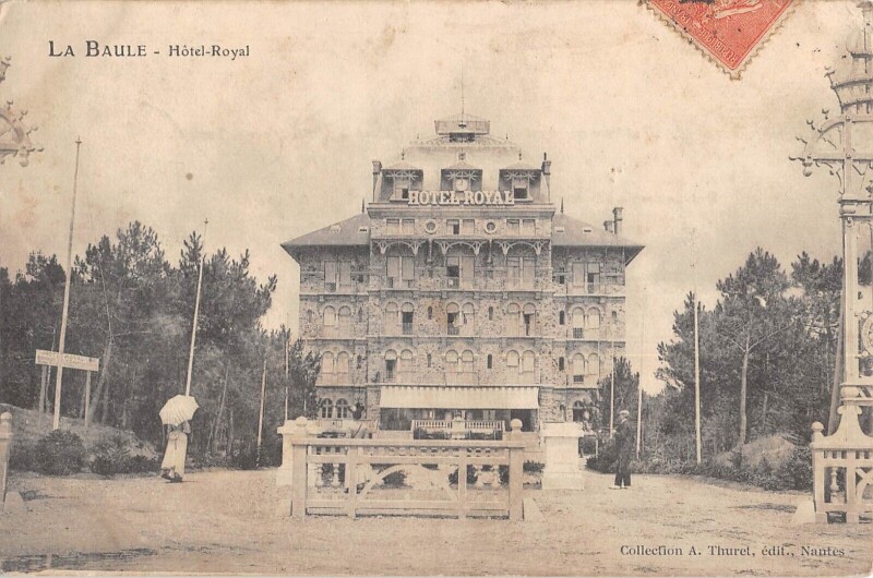 Carte postale ancienne La Baule - Hotel Royal
