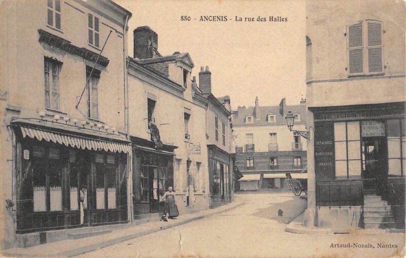 Carte postale ancienne Ancenis - Rue Des Halles