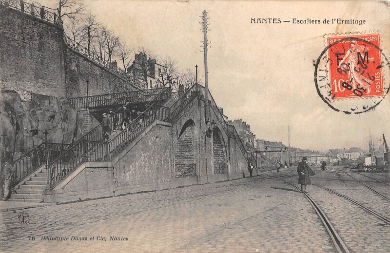 Carte postale ancienne Nantes - Escaliers De L'Ermitage à Nantes