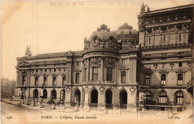 Carte postale ancienne Paris 9e - L'Opera à Paris 9e