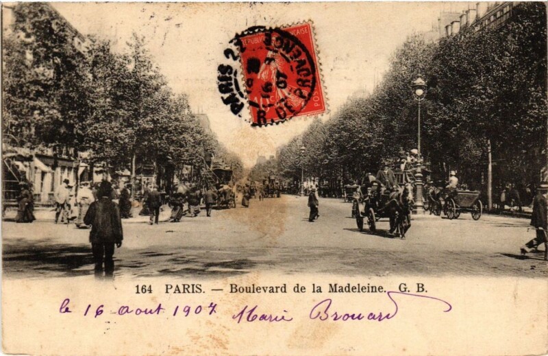 Carte postale ancienne Paris 9e - Boulevard de la Madeleine à Paris 9e