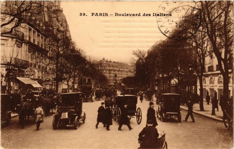 Carte postale ancienne Paris 9e - Boulevard des Italiens à Paris 9e