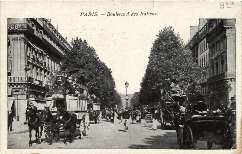 Carte postale ancienne Paris 9e - Boulevard des Italiens à Paris 9e
