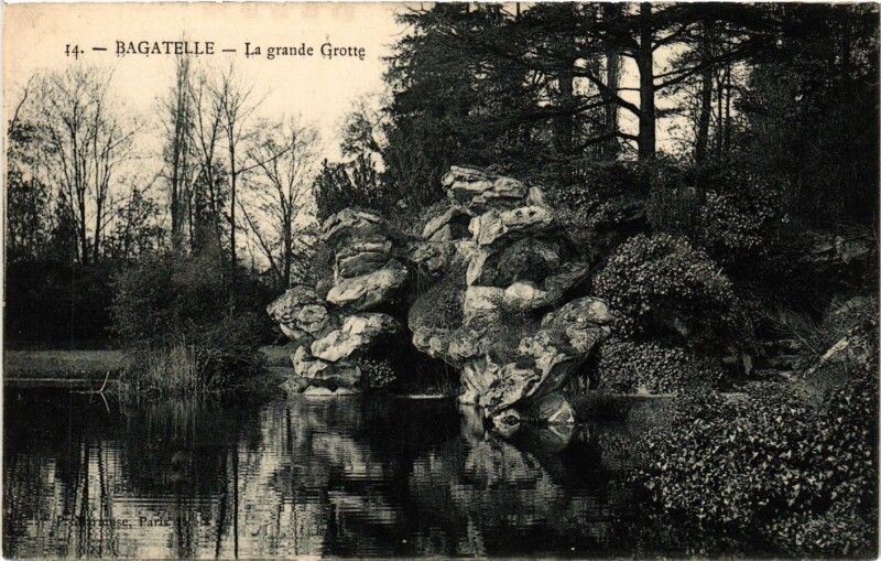 Carte postale ancienne Bagatelle - La grande Grotte à Paris 16e
