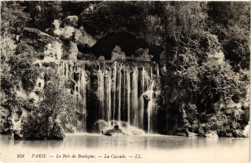 Carte postale ancienne Le Bois de Boulogne - La Cascade à Paris 16e