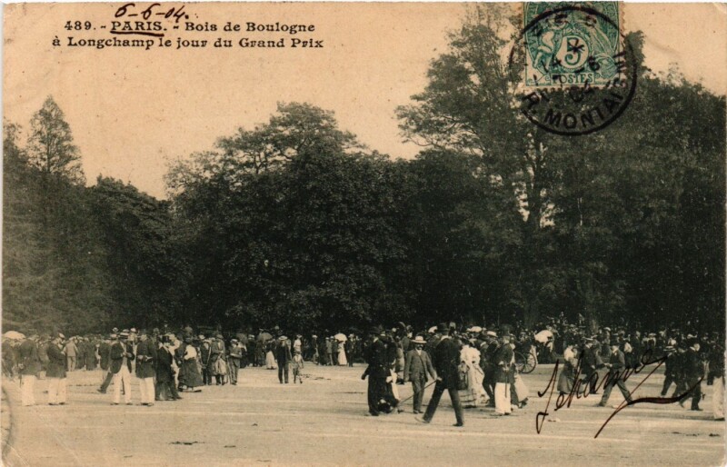 Carte postale ancienne Bois de Boulogne - Longchamp le jour du Grand Prix à Paris