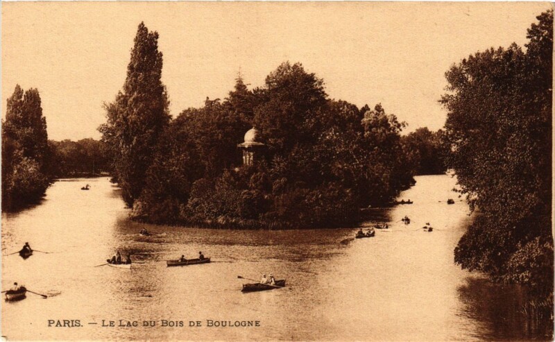 Carte postale ancienne Le Lac du Bois de Boulogne à Paris 16e