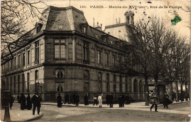 Carte postale ancienne Mairie du XVIe arrondissement, Rue de la Pompe à Paris 16e