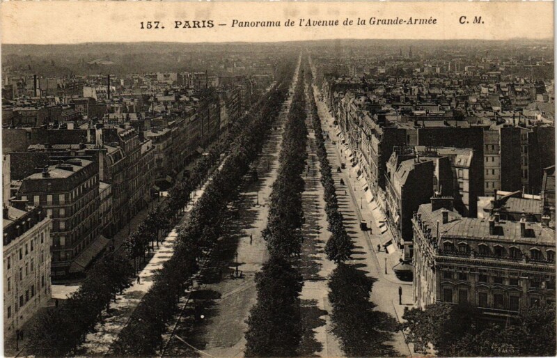 Carte postale ancienne Panorama de l'Avenue de la Grande-Armée à Paris 16e