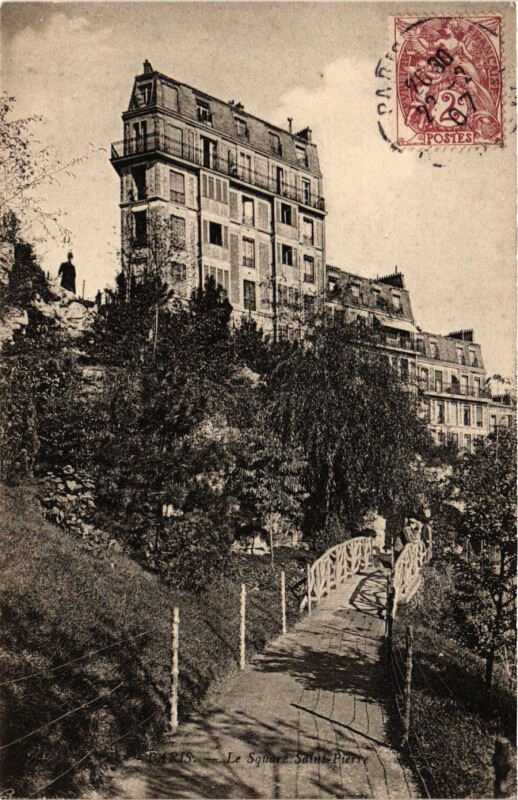 Carte postale ancienne Le Square Saint-Pierre à Paris 18e