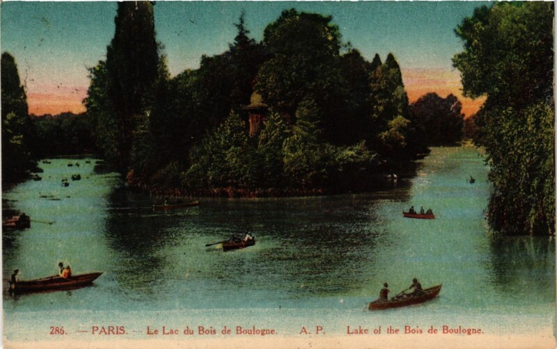 Carte postale ancienne Le Lac du Bois de Boulogne à Paris 16e