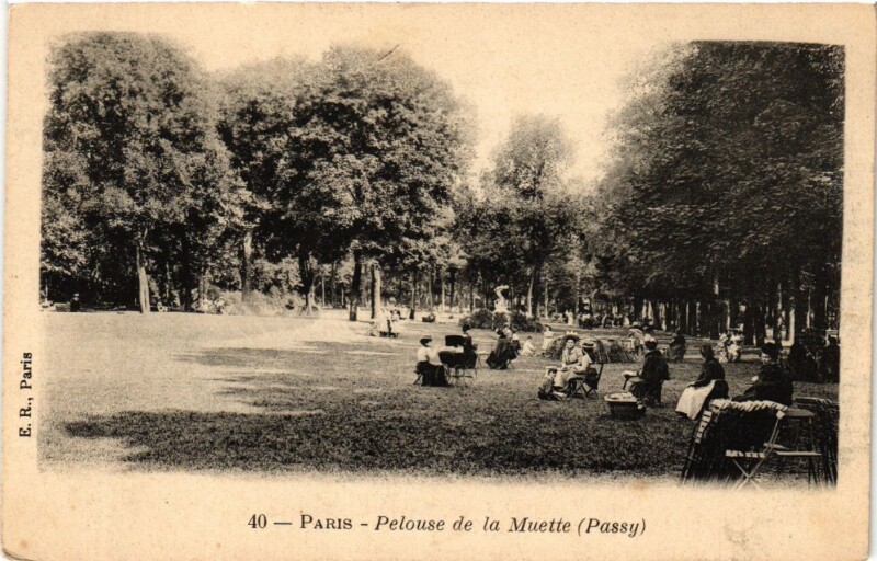 Carte postale ancienne Pelouse de la Muette (Passy) à Paris