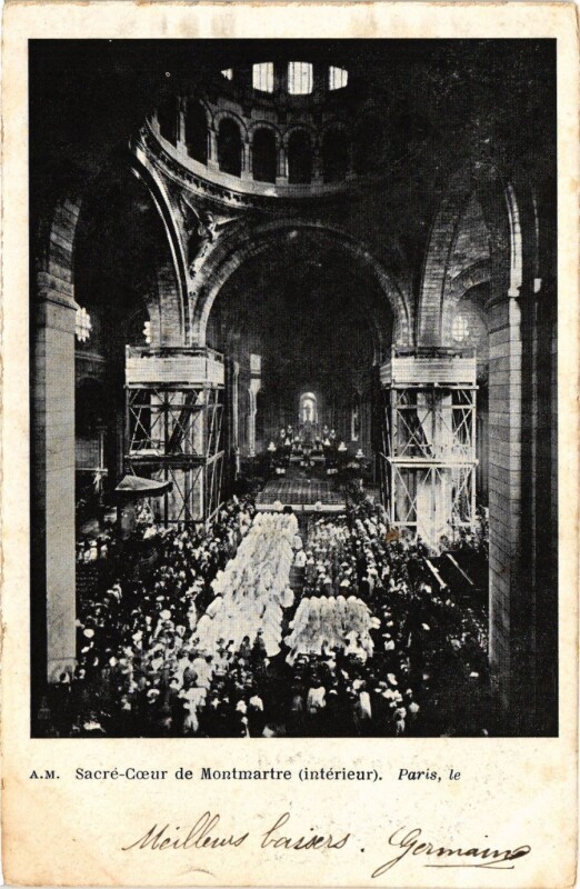 Carte postale ancienne Sacré-Coeur de Montmartre (intérieur) à Paris 18e