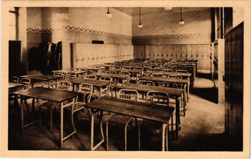 Carte postale ancienne Paris 5e-Lycée Henri Iv-Rue Clovis-Une etude du Lycée à Paris 5e