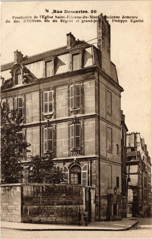 Carte postale ancienne Paris 5e-Rue Descartes-Presbytére de l'Eglise Saint-Etienne du Mont à Paris 5e