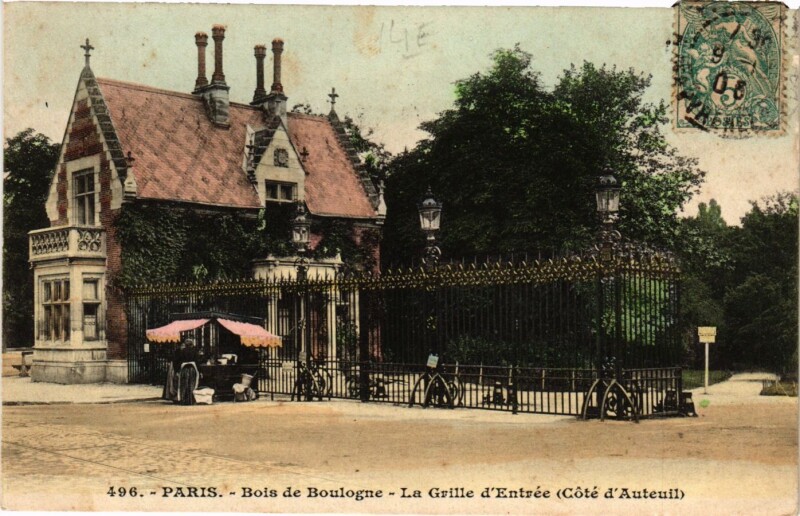 Carte postale ancienne Bois de Boulogne - La Grille d'Entrée (Côté d'Auteuil) à Boulogne-Billancourt