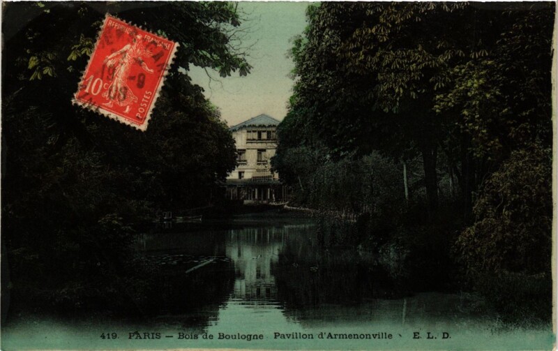 Carte postale ancienne Bois de Boulogne - Pavillon d'Armenonville à Paris 16e