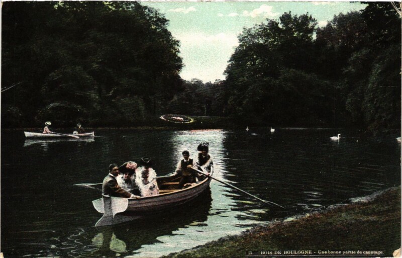 Carte postale ancienne Bois de Boulogne - Une bonne partie de canotage à Paris