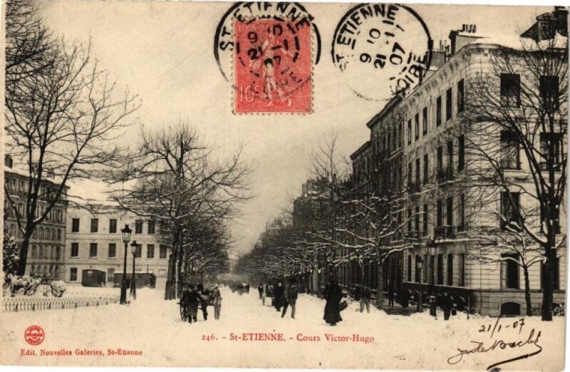 Carte postale ancienne Saint-Etienne-Cours Victor-Hugo