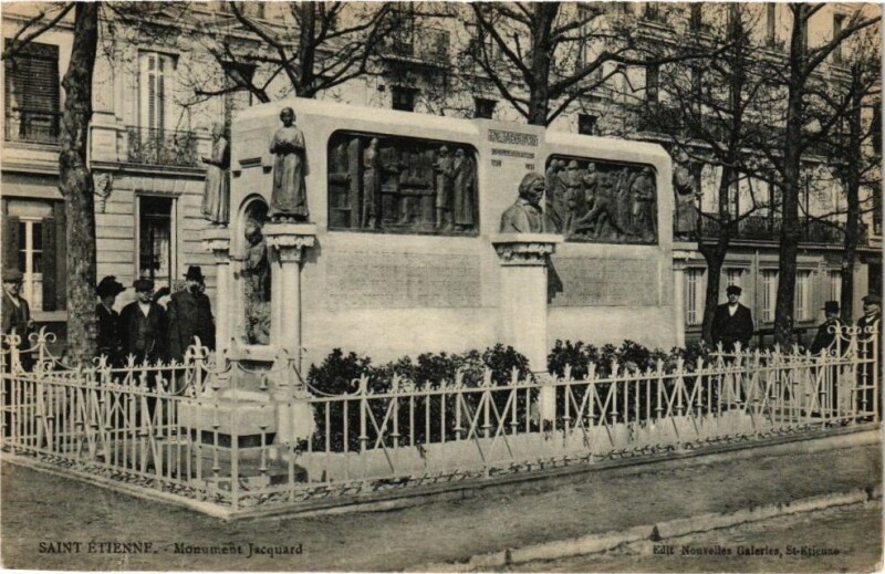 Carte postale ancienne Saint-Etienne-Monument Jacquard