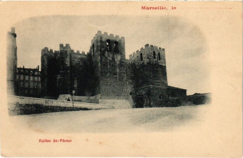 Carte postale ancienne Marseille - Eglise Saint-Victor à Marseille