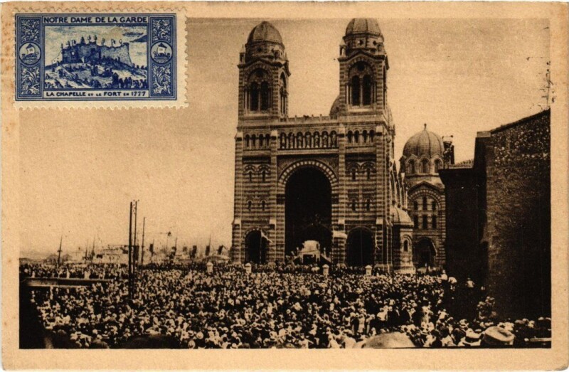 Carte postale ancienne Marseille - N.-D. de la Garde Fetes du Couronnement à Marseille