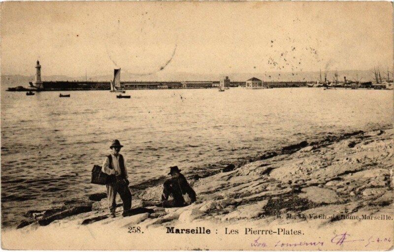 Carte postale ancienne Marseille - Les Pierre-Plates à Marseille