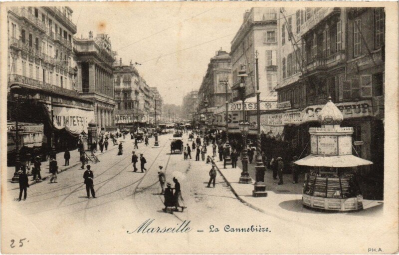 Carte postale ancienne Marseille La Cannebiere à Marseille