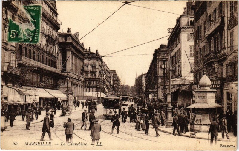 Carte postale ancienne Marseille La Cannebiere à Marseille