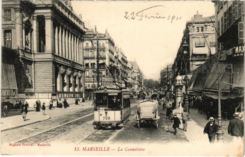 Carte postale ancienne Marseille La Cannebiere à Marseille