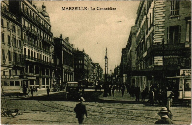 Carte postale ancienne Marseille La Cannebiere à Marseille