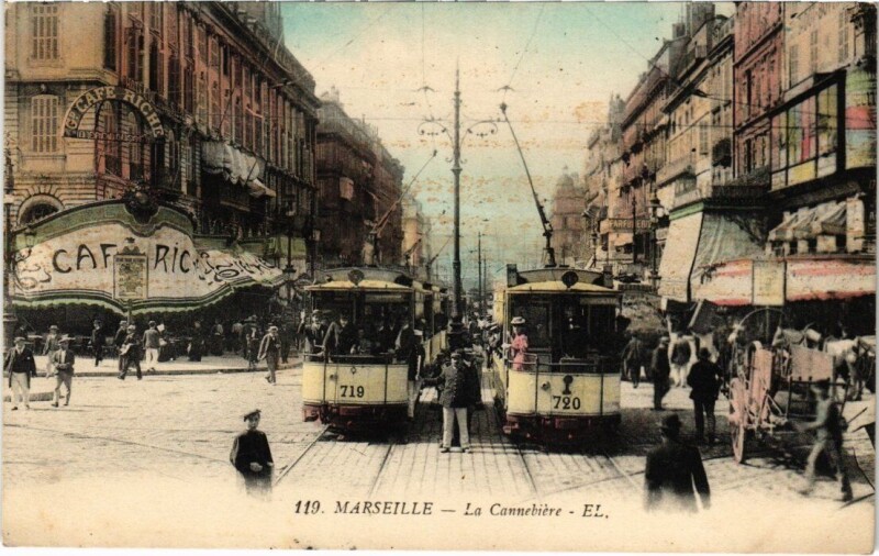 Carte postale ancienne Marseille La Cannebiere à Marseille