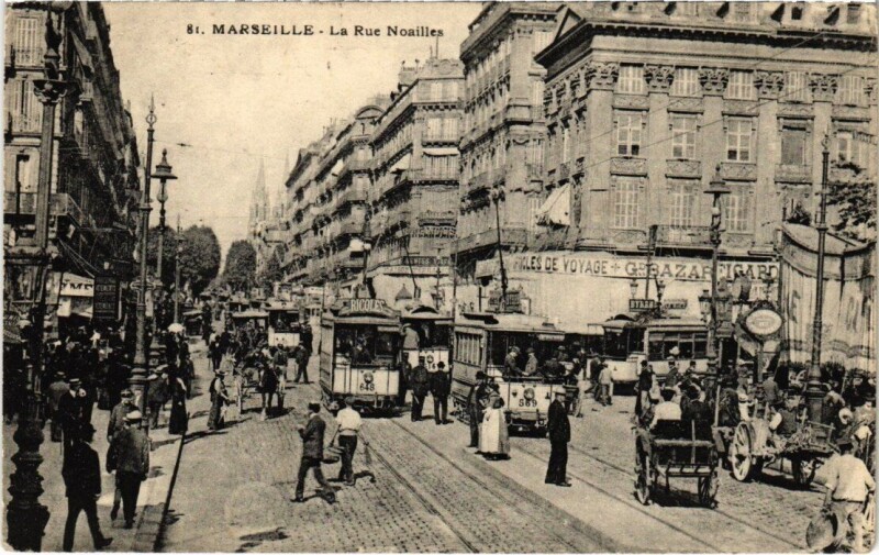 Carte postale ancienne Marseille La Rue Noailles à Marseille