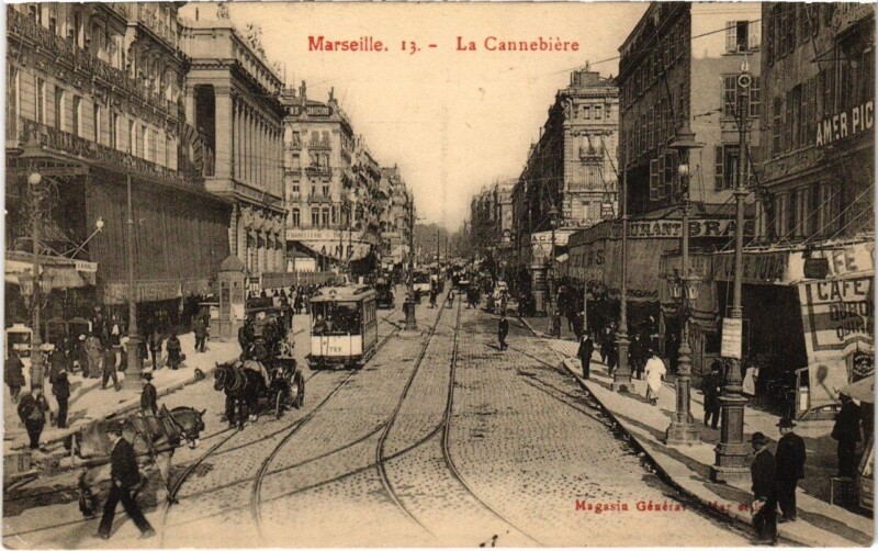 Carte postale ancienne Marseille La Cannebiere à Marseille