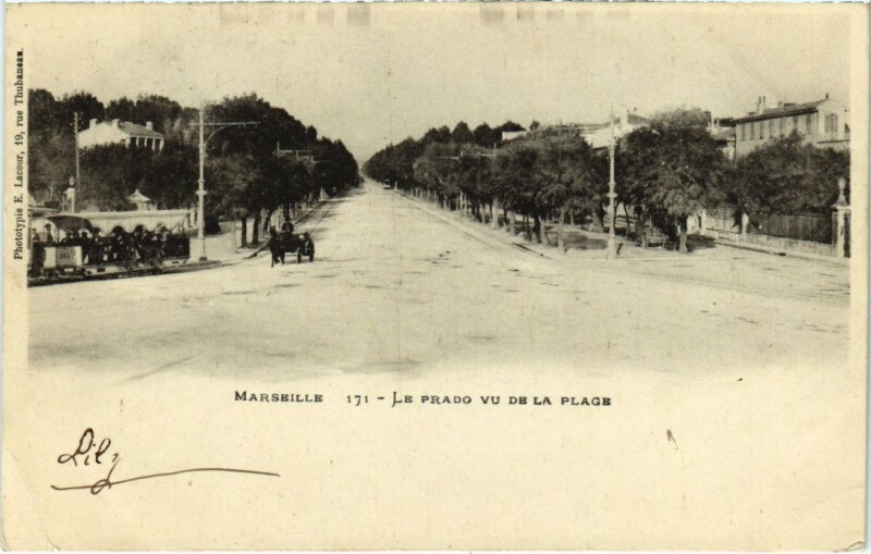 Carte postale ancienne Marseille Le Prado vu de la Plage à Marseille