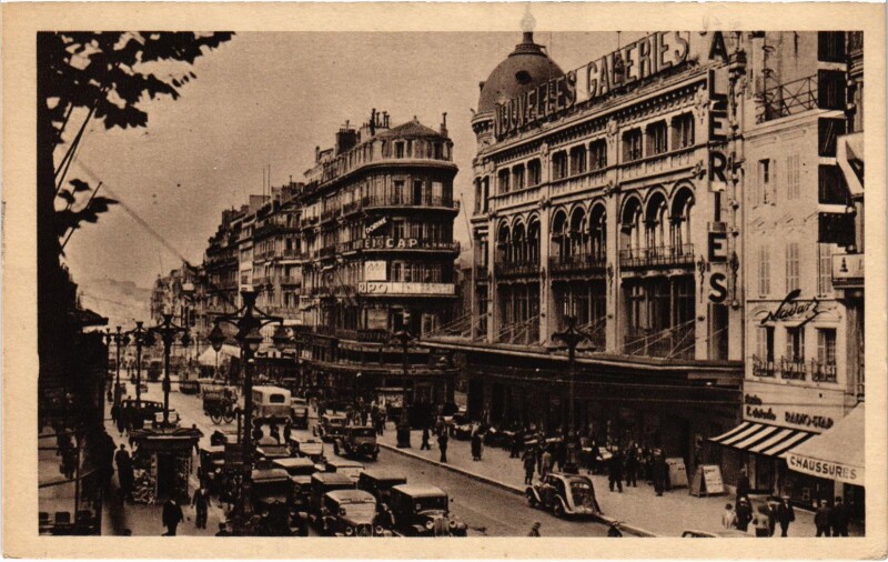 Carte postale ancienne Marseille - La Canebiere à Marseille