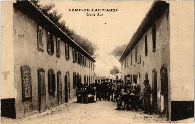 Carte postale ancienne Aubagne - Camp-de Carpiagne Grand Rue à Aubagne