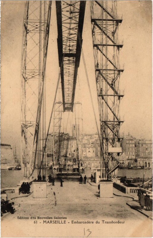 Carte postale ancienne Marseille - Embarcadere du Tranbordeur à Marseille