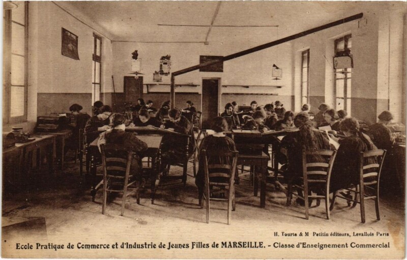 Carte postale ancienne Marseille - Ecole Partique de Commerce et d'industrie de à Marseille