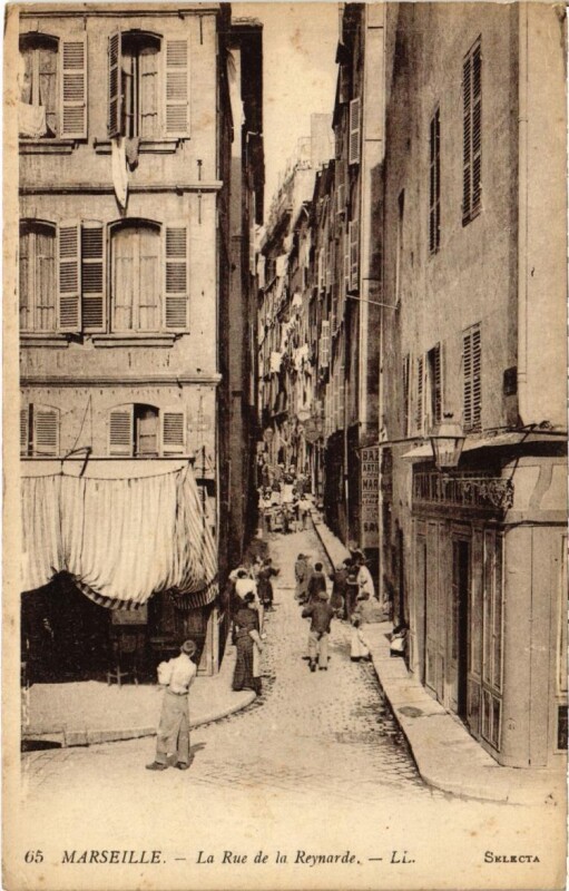 Carte postale ancienne Marseille - La Rue de la Reynarde à Marseille
