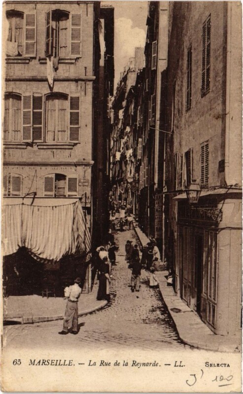 Carte postale ancienne Marseille - La Rue de la Reynarde à Marseille