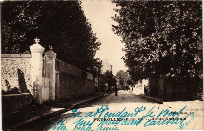 Carte postale ancienne Bouches-du-Rhone Peyrolles Route Nationale